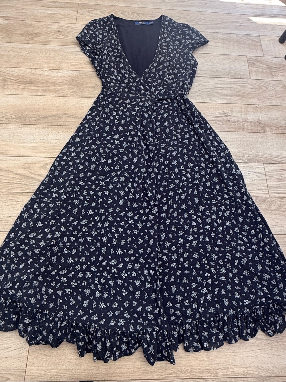 Ralph Lauren Polo Floral V-Neck wrap Maxi Dress in Blue and White size 8